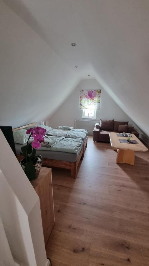 Ferienwohnung Bei Natie 브릴온 외부 사진